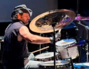Ivan Busic Bateria