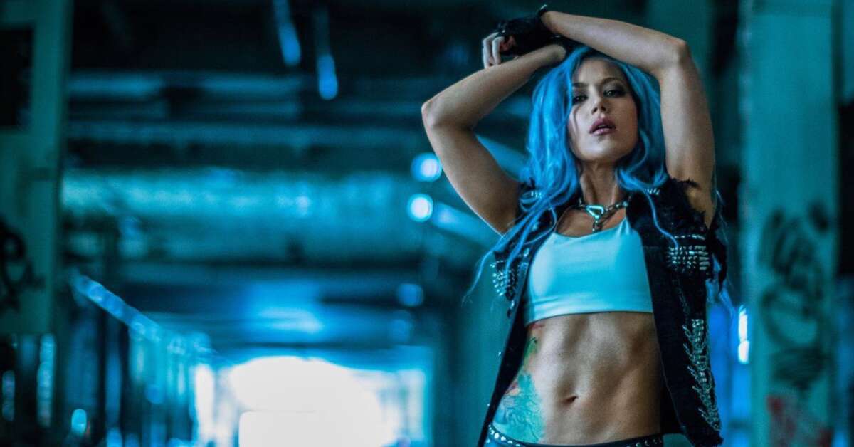 Alissa White Gluz Vocalista Arch Enemy 00 Site