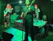 Ember Brick leva o peso do Stoner/Doom Metal brasileiro para uma extensa turnê pela Europa Ember Brick