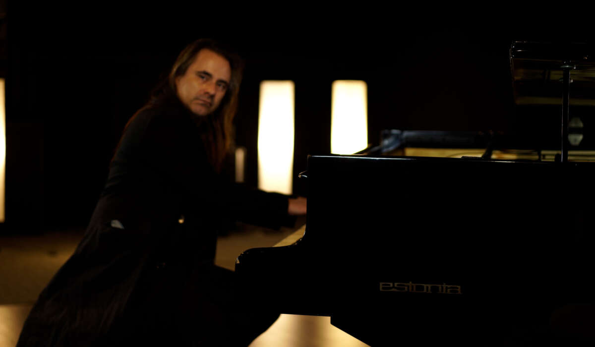 Andre Matos Doc