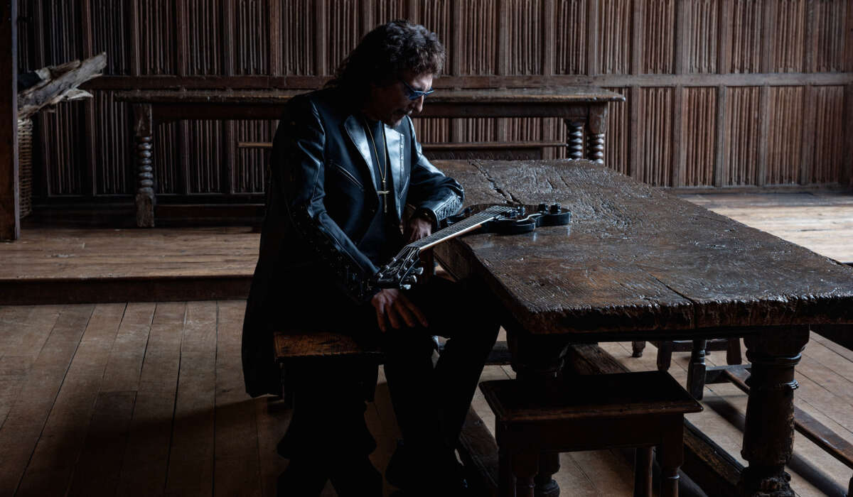 Tony Iommi By Ross Halfin (announcement Photo)1